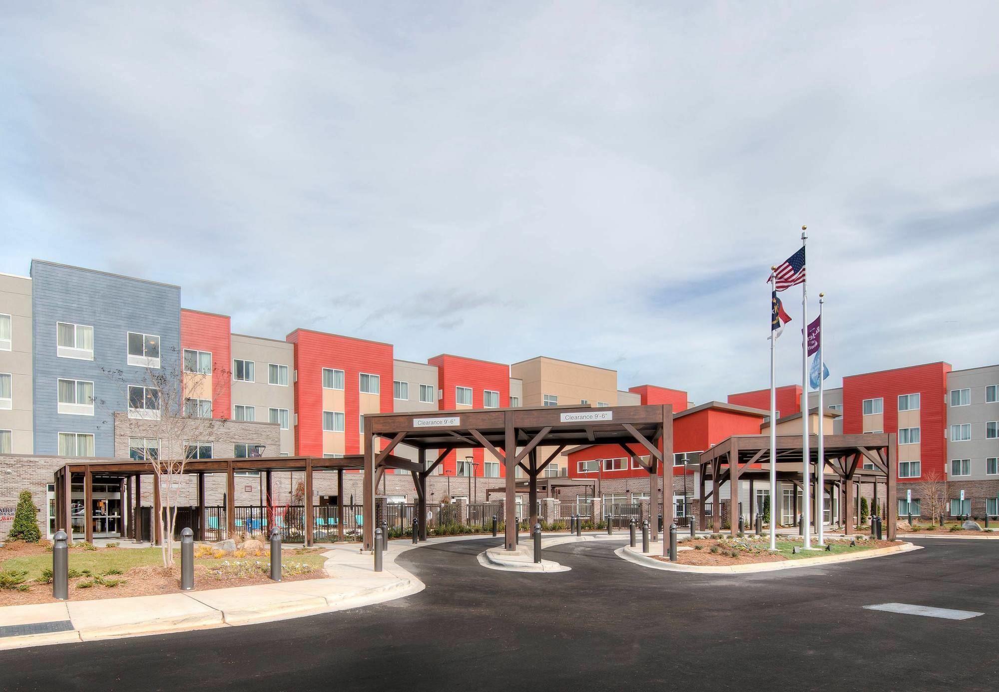 Fairfield Inn & Suites By Marriott Charlotte Airport Exterior photo